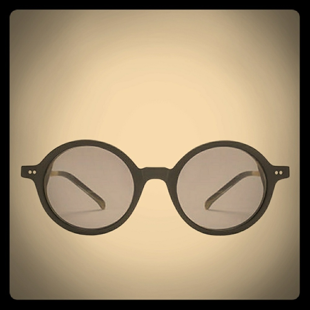 Kaibosh about a round in black tobacco stain